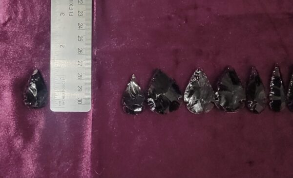 Obsidian Arrowheads - Image 5
