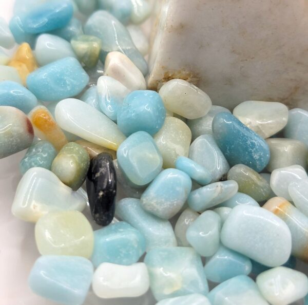 Caribbean Calcite Chips - Image 2