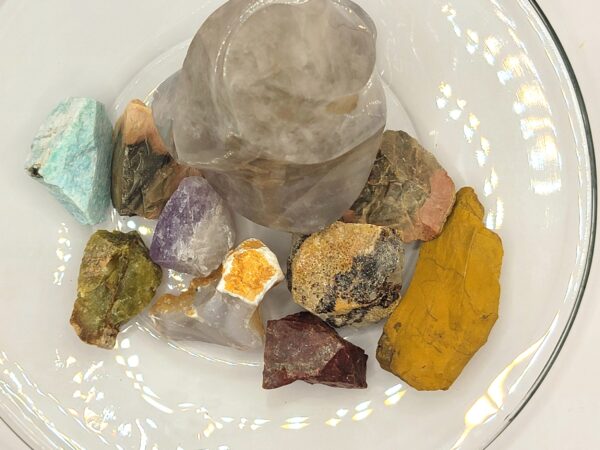 Raw Mixed Gemstone Lots - Image 16