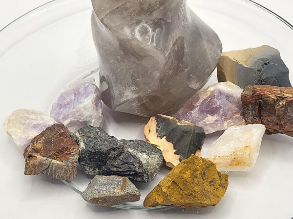 Raw Mixed Gemstone Lots - Image 29