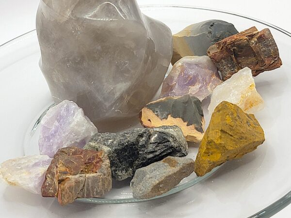 Raw Mixed Gemstone Lots - Image 31