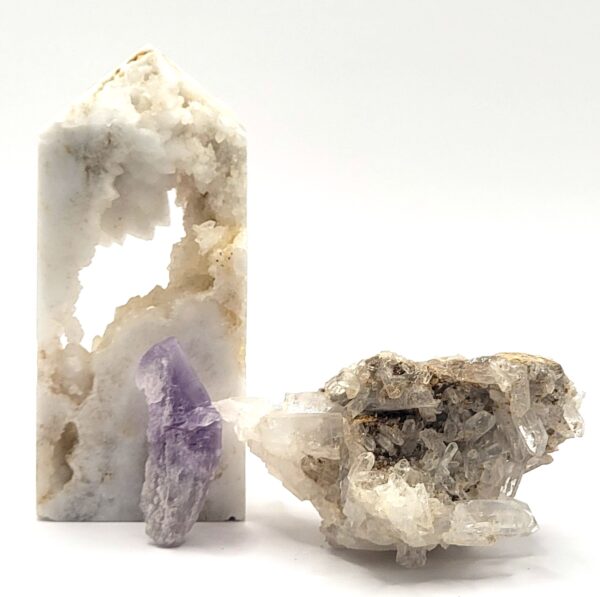 Light Amethyst Specimen - Image 2
