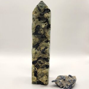 Prehnite with Epidote Tower