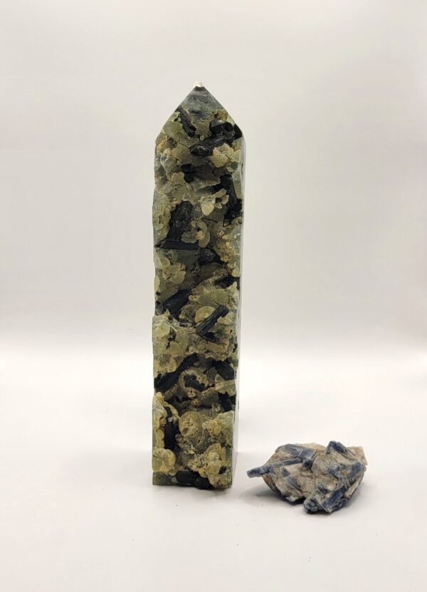 Prehnite with Epidote Tower