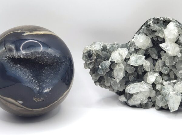 Apophyllite Specimen - Image 3