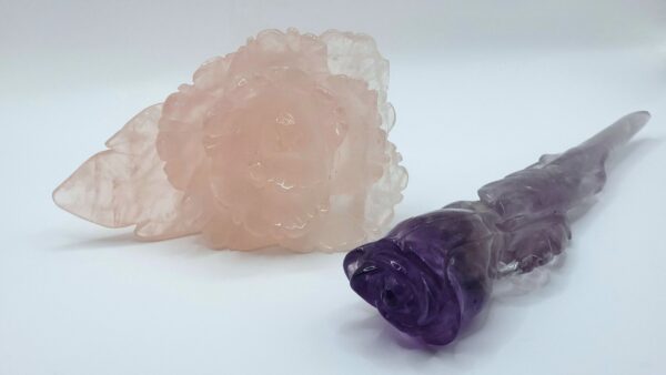 Rose Quartz Rose Carving - Image 10
