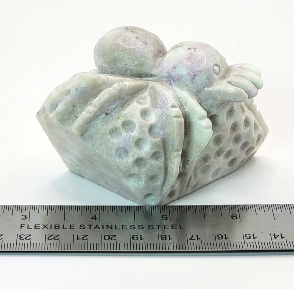 Hackmanite Spider Carving - Image 3