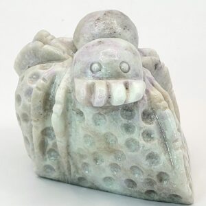 Hackmanite Spider Carving