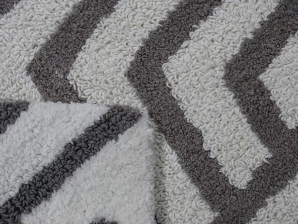Geometric Grey Bath Rug - Image 3