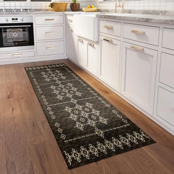 Yuma Brown Transitional Southwest 2'3" x 7'6" Runner Rug Brown AYU33