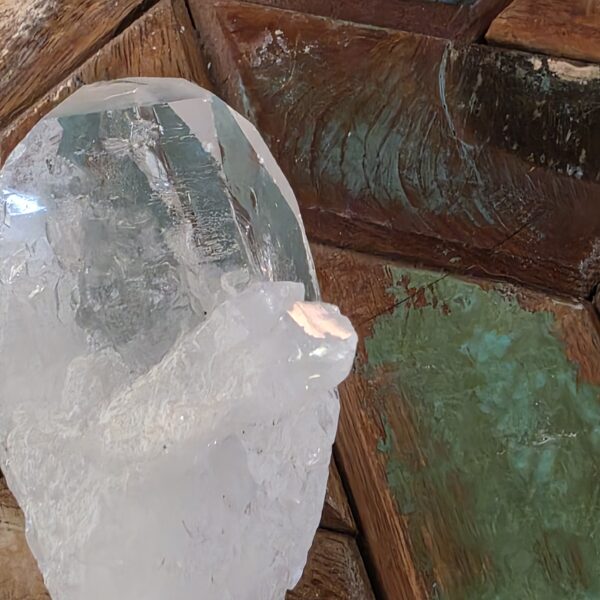 Raw Clear Quartz Specimens - Image 9