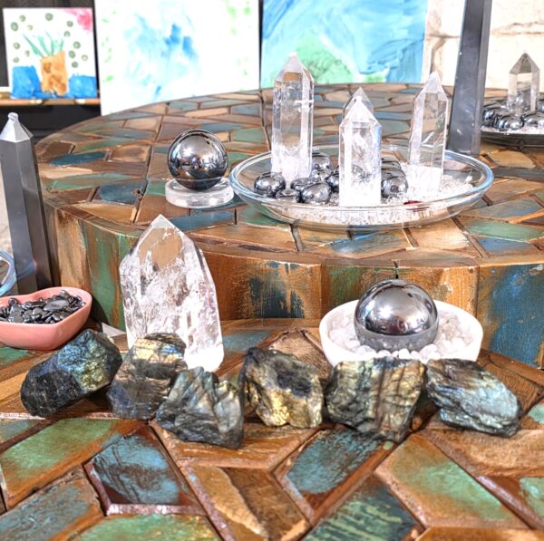 Raw Flashy Labradorite - Image 27